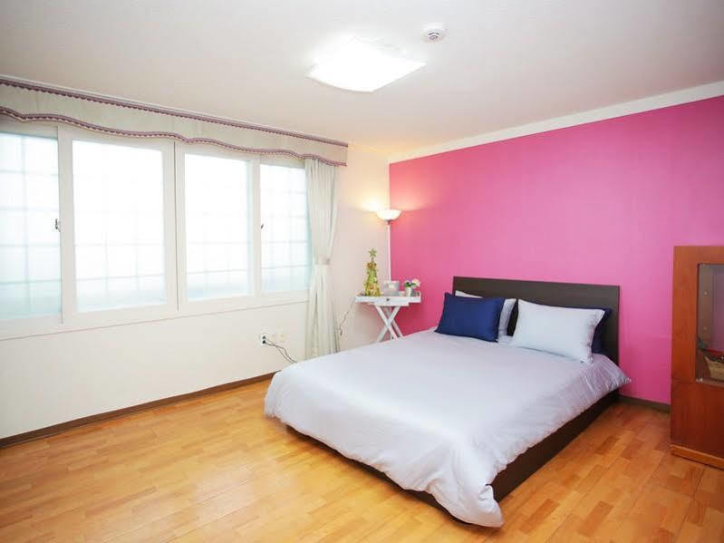 Joyville Resort Jeju Exterior photo
