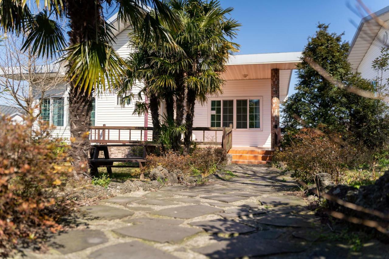 Joyville Resort Jeju Exterior photo