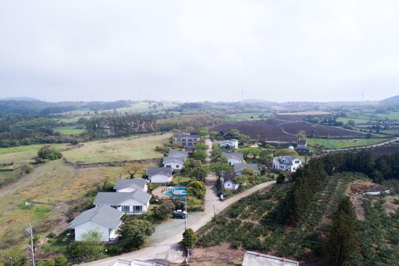 Joyville Resort Jeju Exterior photo