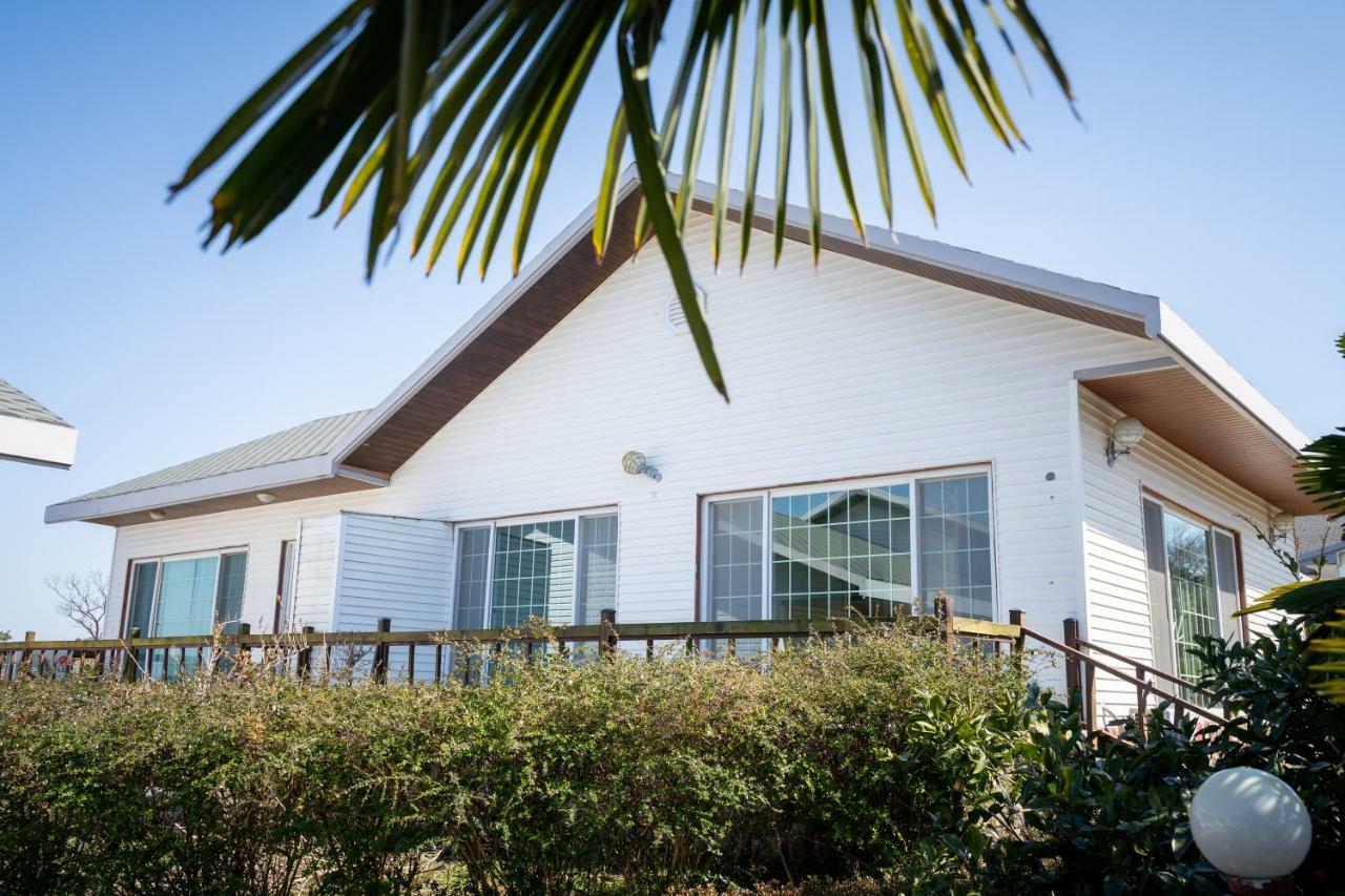 Joyville Resort Jeju Exterior photo