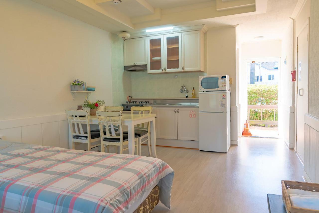 Joyville Resort Jeju Exterior photo